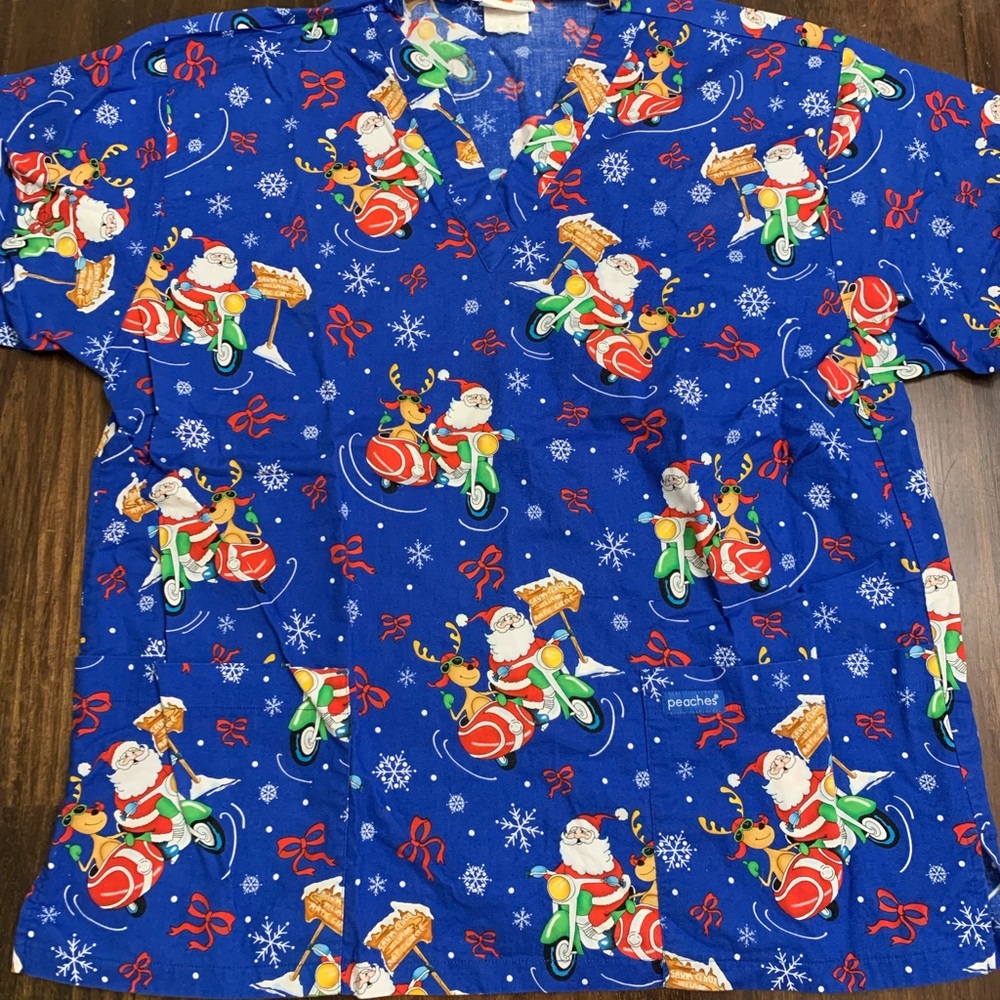 Peaches Uniforms Scrub Top